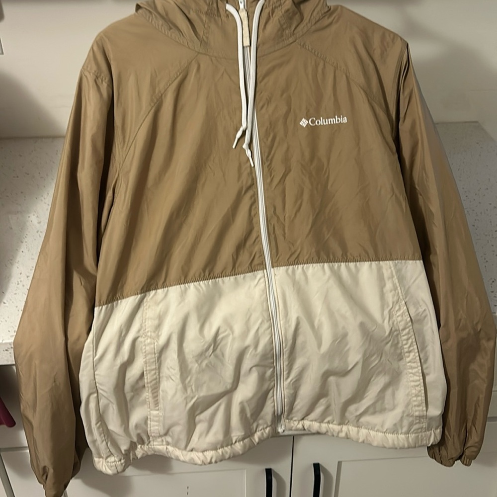 Light brown/ Tan Colombia Windbreaker